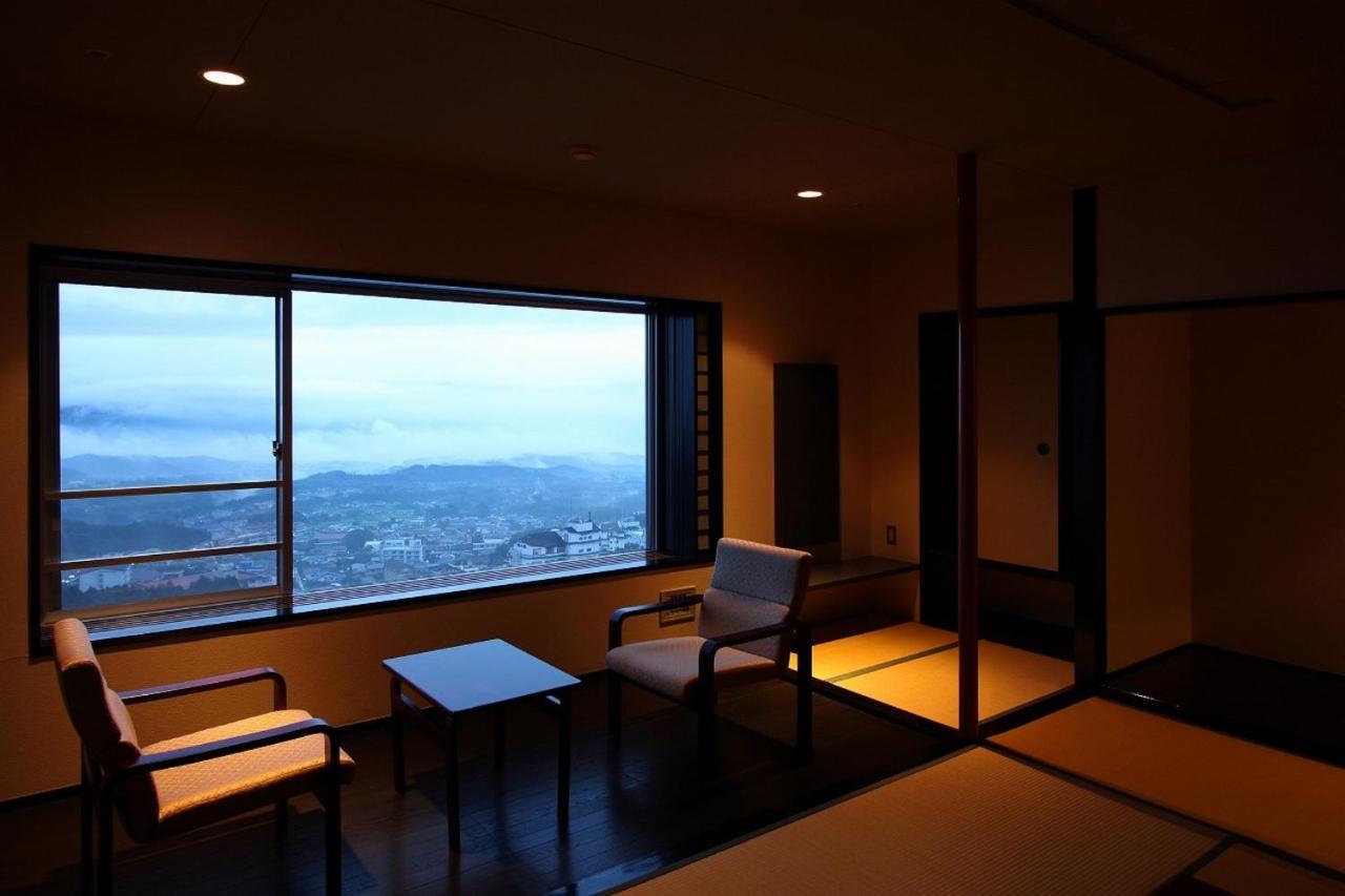 Shinki Hotel Shibukawa Eksteriør billede