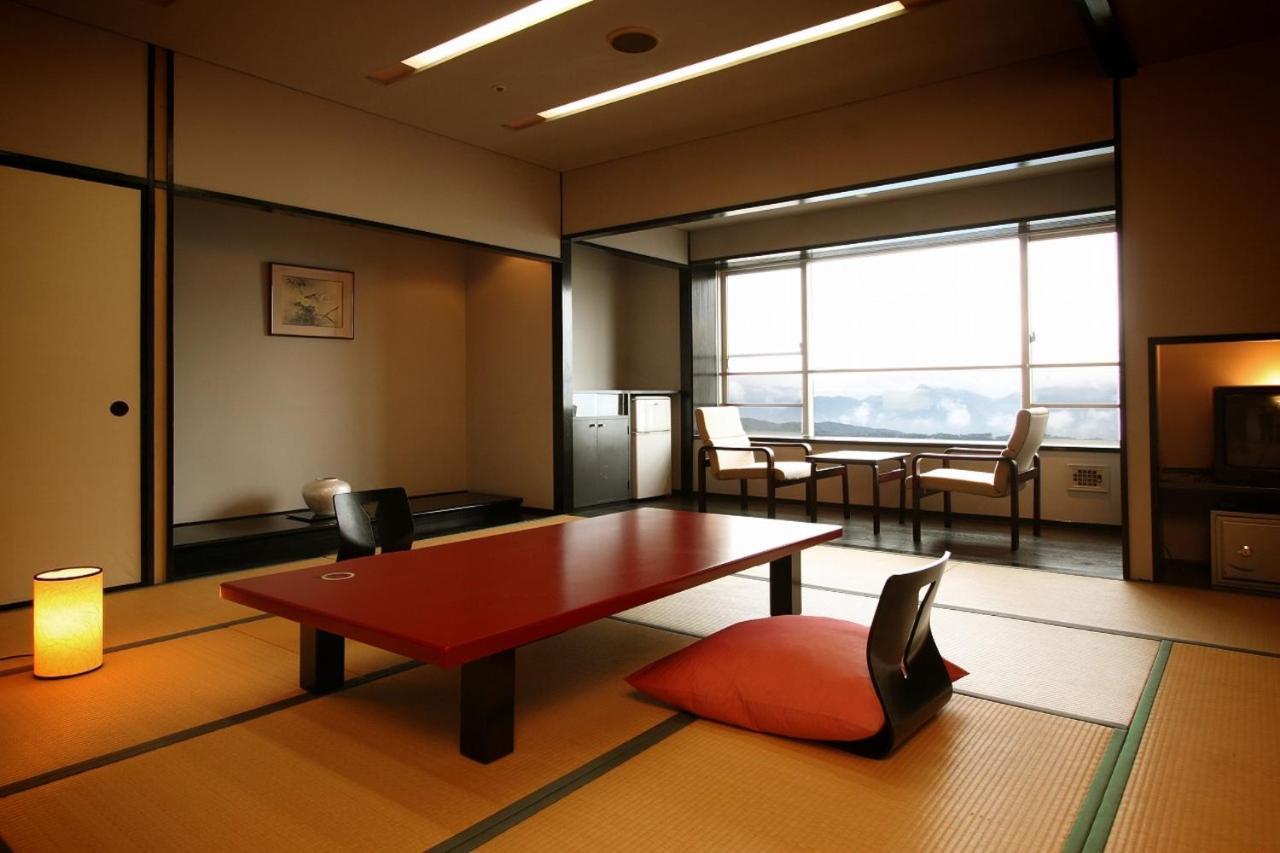 Shinki Hotel Shibukawa Eksteriør billede