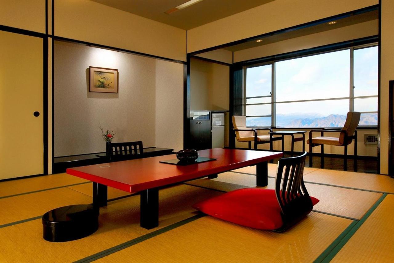 Shinki Hotel Shibukawa Eksteriør billede