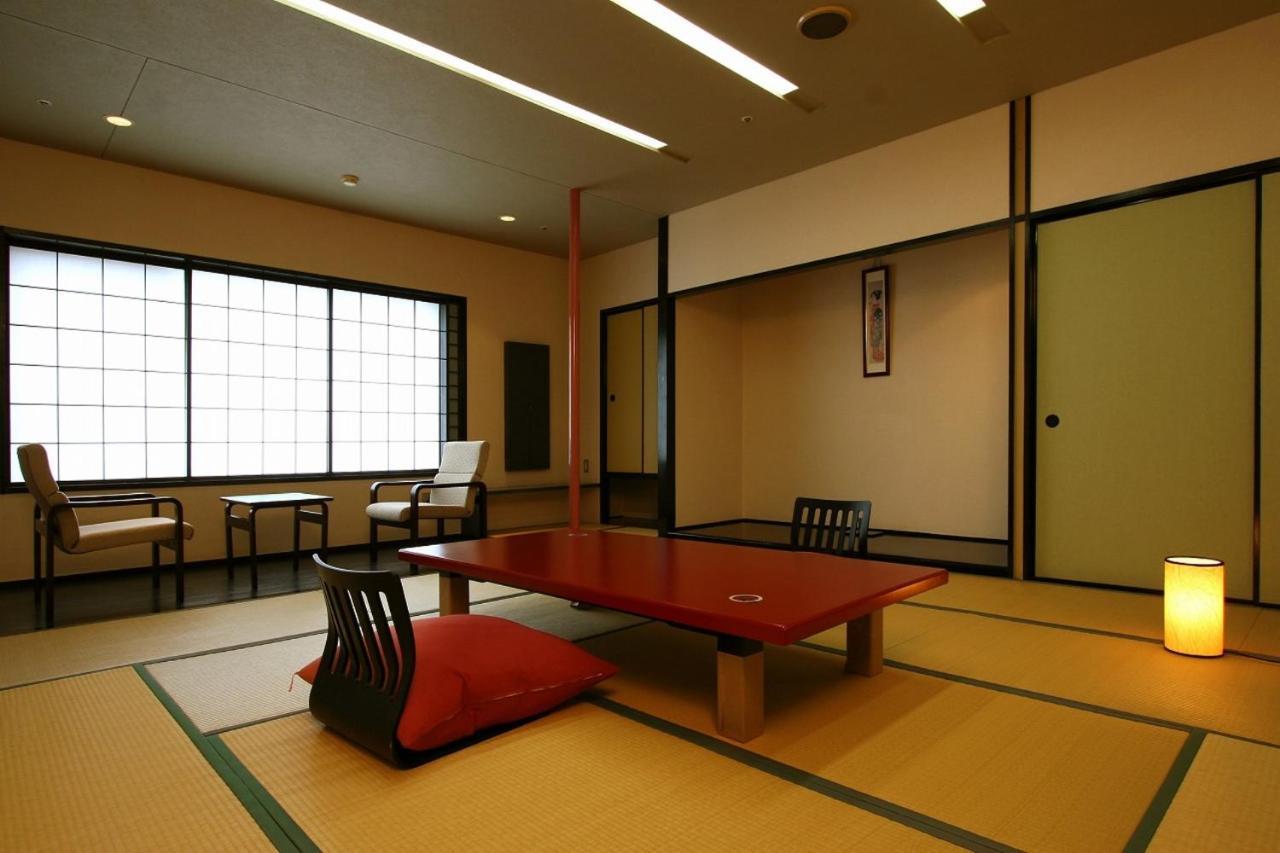Shinki Hotel Shibukawa Eksteriør billede