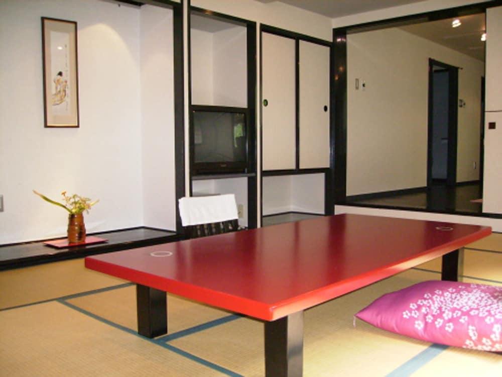 Shinki Hotel Shibukawa Eksteriør billede